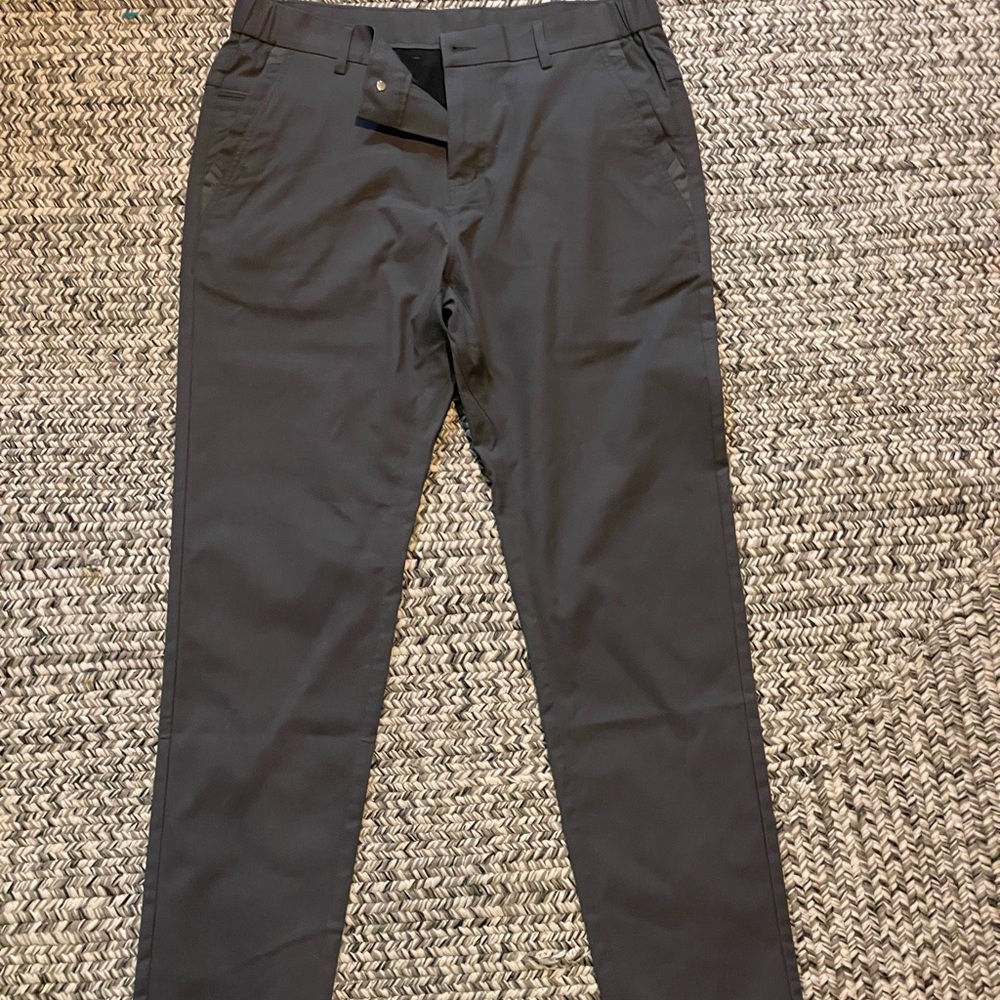 Worn once Jack Archer golf Chinos with Comfortable Fit and Textured Finish